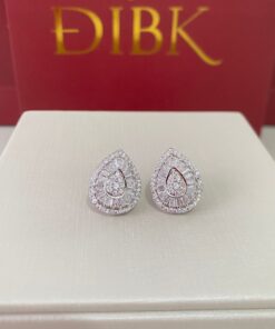 Brinco gota cravejado