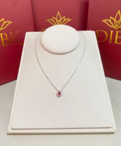 Colar pink cravejado