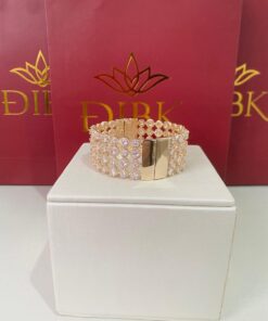 Bracelete design cravejado