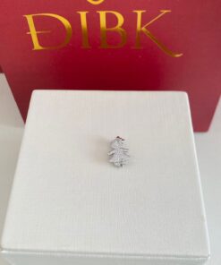 Pingente menina cravejado