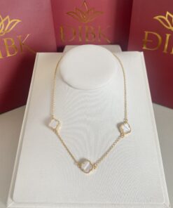Colar van cleef branca