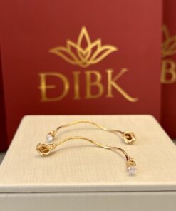 Brinco desing flor ponto luz
