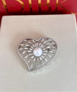 Broche coração pérola