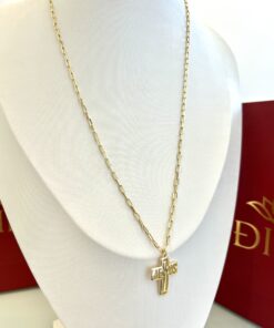 Colar com pingente Jesus