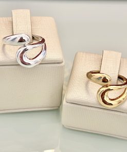 Anel liso design vazado