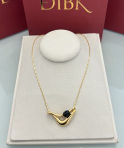 Colar design negro