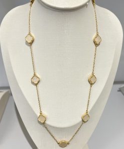 Colar Van Cleef branco 60 cm