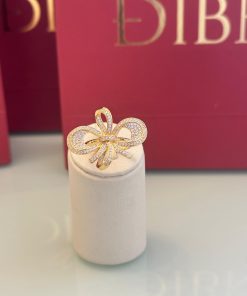 Anel design cravejado