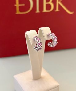 Brinco meia argola coração rosa claro
