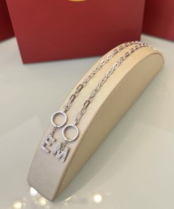 Pulseira letra com corrente Cartier 16cm