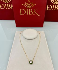 Colar esmaltado verde