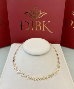 Choker trevos