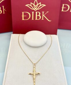 Colar masculino crucifixo