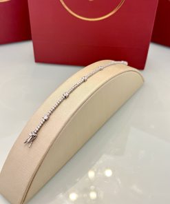 Pulseira riviera com pontos de luz