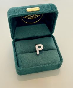 Pingente letra P cravejado