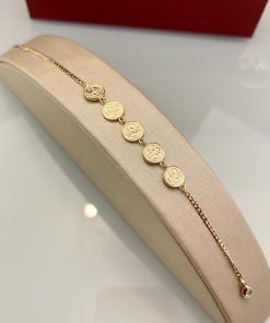 Pulseira com medalhas de São Bento