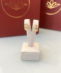 Brinco argola vazada lisa/cravejada