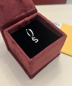 Brinco argola Moissanite letra S 1.6mm