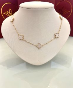 Colar Vanc cleef branca
