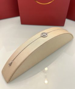 Pulseira redonda cravejada